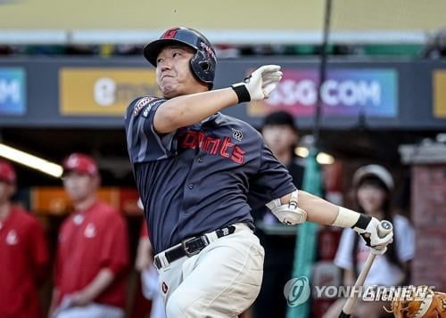 带队造16分逆转！怀特砍全队最高21分 基迪新东家首秀砍11+7