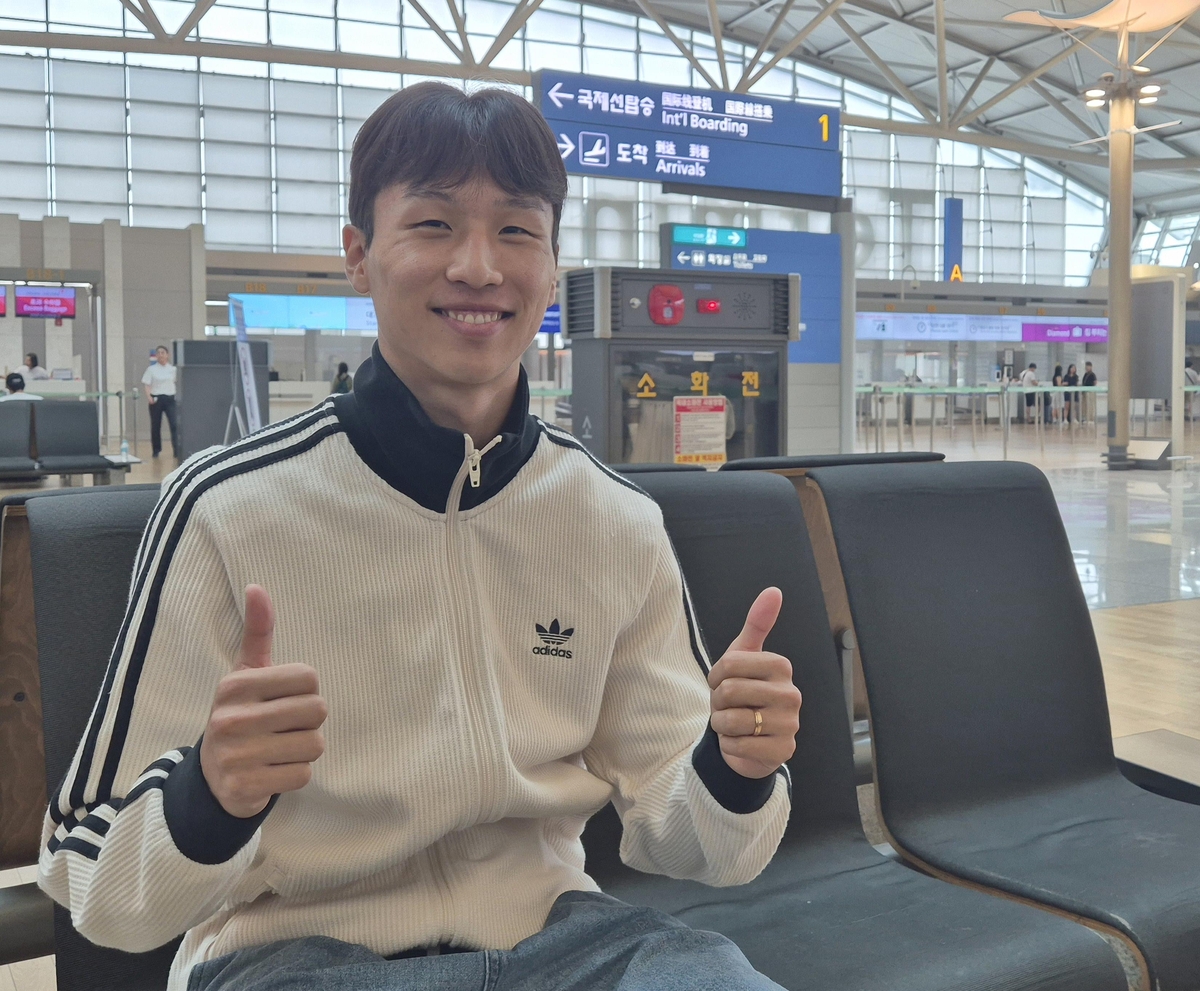 ⚽德甲半场：穆西亚拉开场14秒闪击 凯恩独造3球 拜仁4-0领先基尔