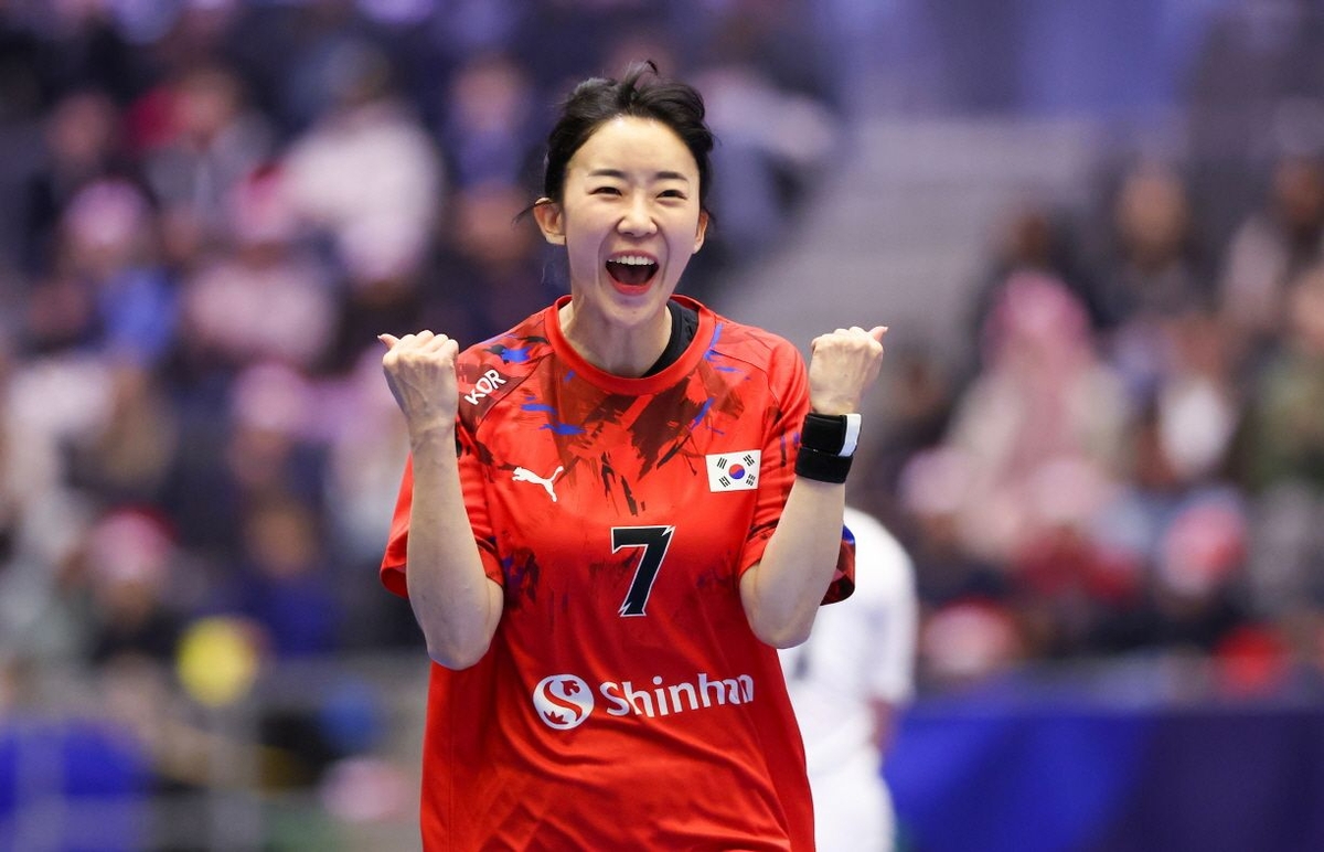 勒沃库森vs沃尔夫斯堡全场数据：射门数20-9，射正数7-4