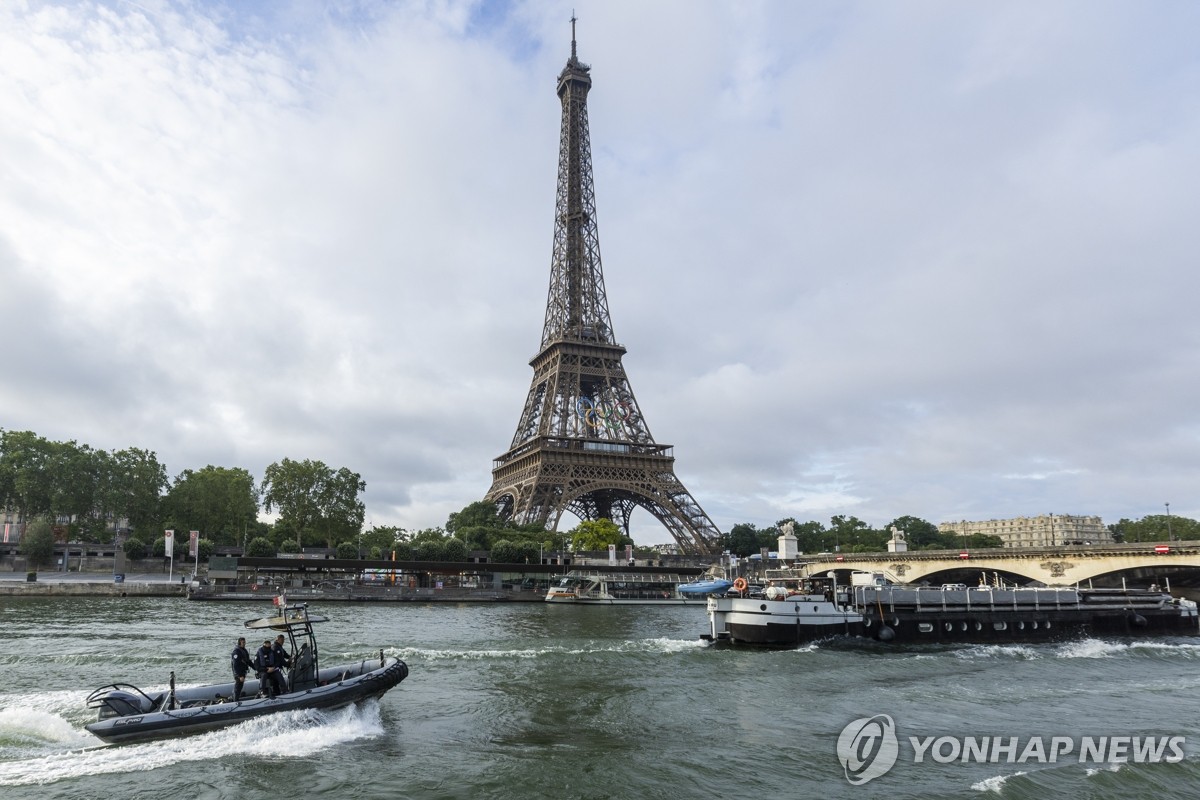 西媒：姆巴佩出战马竞存疑，皇马对他赶上周末比赛持悲观态度